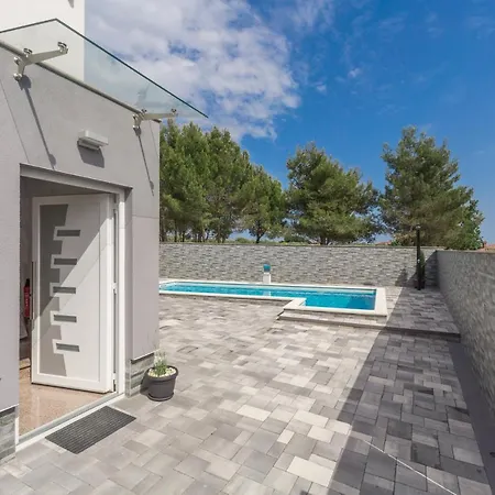 Adria Villa
