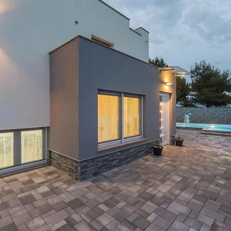 Villa Adria *
